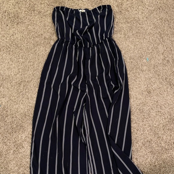 Jumpsuit - Picture 1 of 4